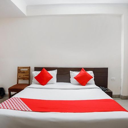נוידה Hotel O Av Residency Near Botanic Garden Of Indian Republic מראה חיצוני תמונה
