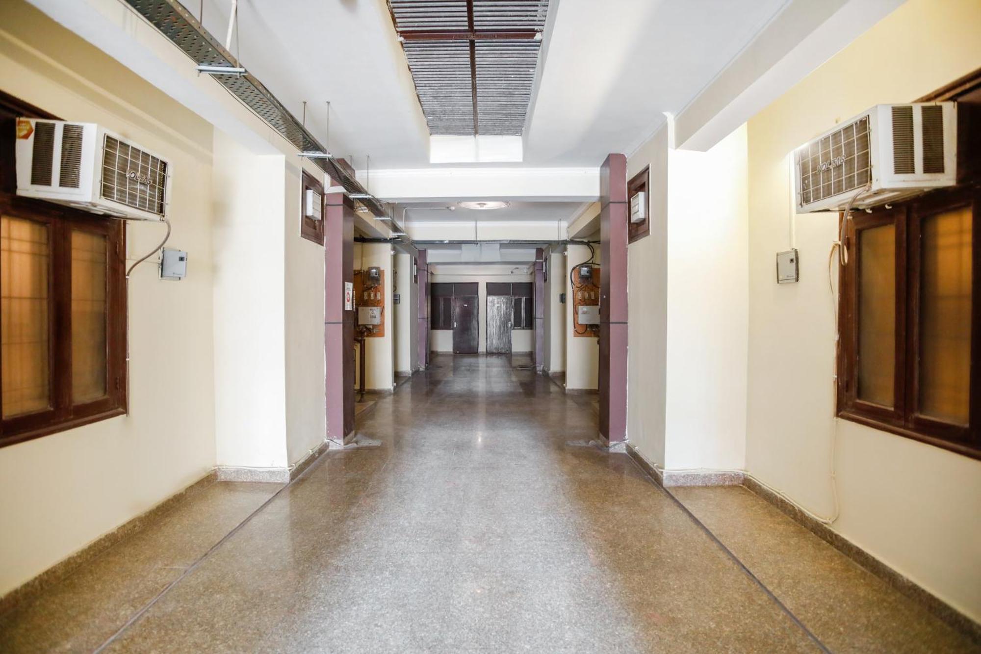 נוידה Hotel O Av Residency Near Botanic Garden Of Indian Republic מראה חיצוני תמונה